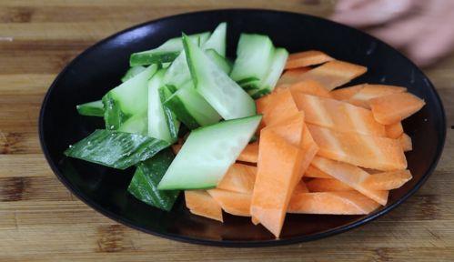 吃瓜姐妹土豆,揭秘娱乐圈背后的甜蜜与苦涩