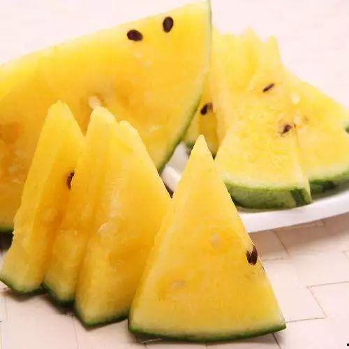 小小黑吃瓜,揭秘娱乐圈幕后故事