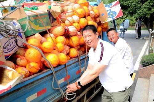 凤阳吃瓜视频,揭秘乡村生活趣味瞬间